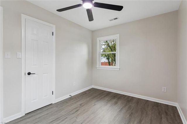 1011 76th ST, Newport News, VA 23605