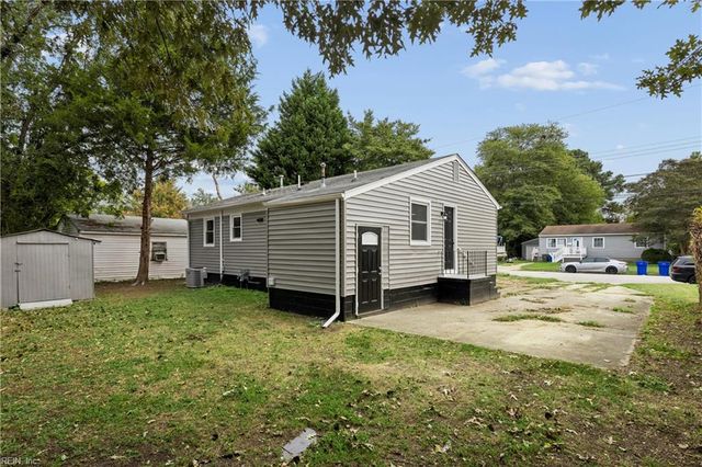 1011 76th ST, Newport News, VA 23605