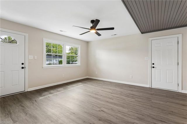 1011 76th ST, Newport News, VA 23605