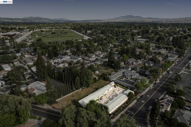 187 Old Bernal Ave, Pleasanton, CA 94566