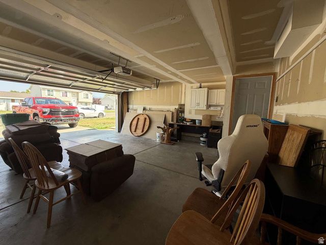 5331 S 4200 W, Roy, UT 84067