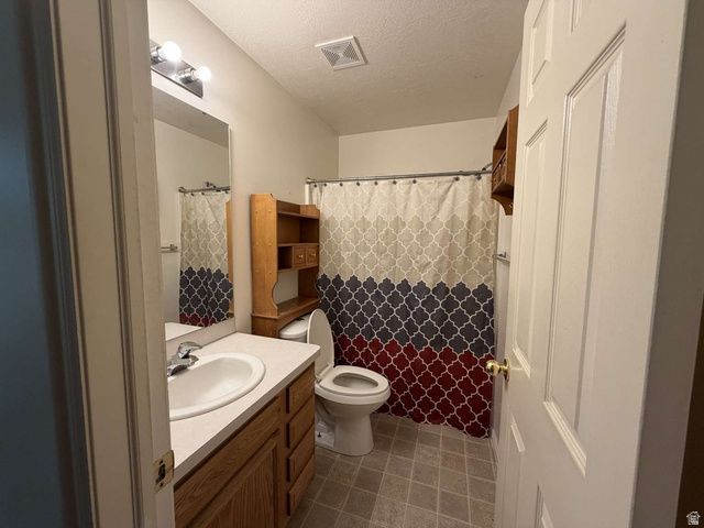 5331 S 4200 W, Roy, UT 84067