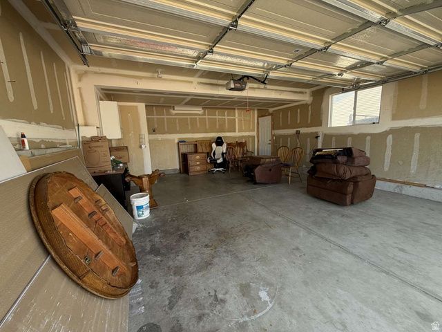 5331 S 4200 W, Roy, UT 84067