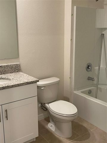 408 CHARLOTTE WAY, Deland, FL 32724