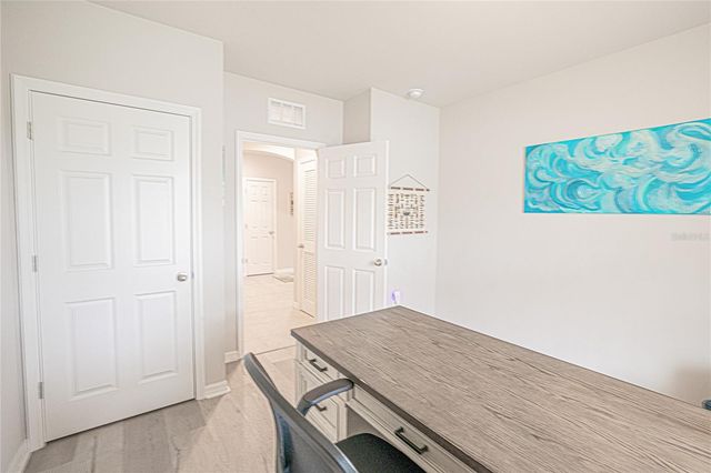 25365 E LENOX CIRCLE, Punta Gorda, FL 33950