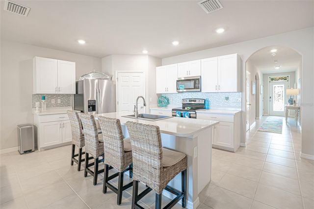 25365 E LENOX CIRCLE, Punta Gorda, FL 33950