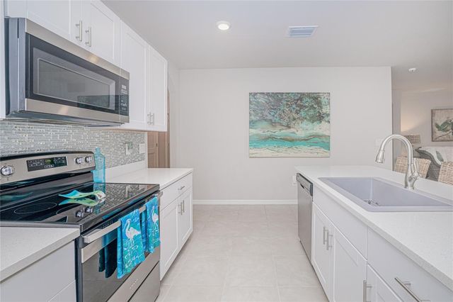 25365 E LENOX CIRCLE, Punta Gorda, FL 33950