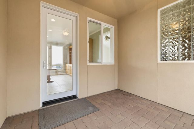 6586 Coopers Hawk Road, Klamath Falls, OR 97601