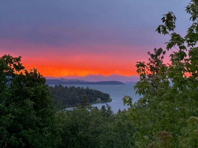 6586 Coopers Hawk Road, Klamath Falls, OR 97601