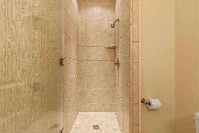 6586 Coopers Hawk Road, Klamath Falls, OR 97601