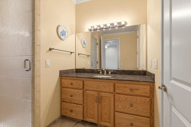 6586 Coopers Hawk Road, Klamath Falls, OR 97601