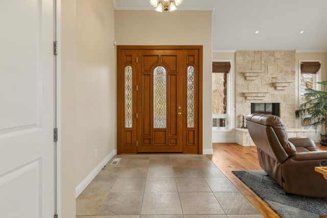 6586 Coopers Hawk Road, Klamath Falls, OR 97601