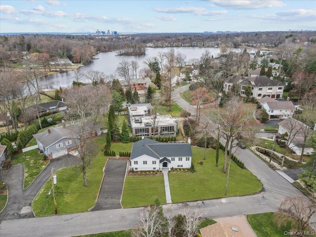2 Willa Way, Eastchester, NY 10709