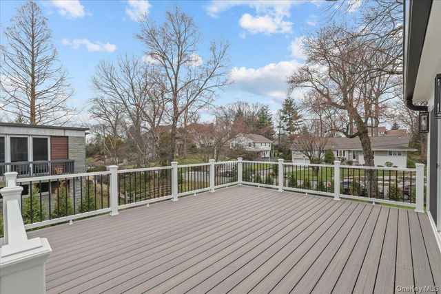 2 Willa Way, Eastchester, NY 10709