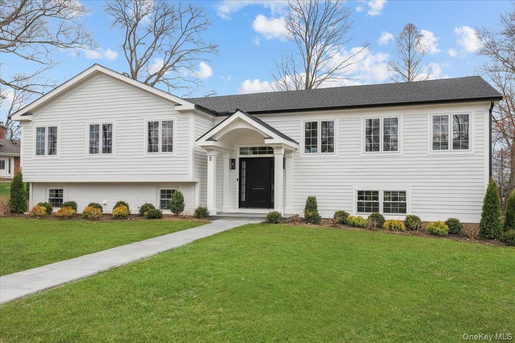 2 Willa Way, Eastchester, NY 10709