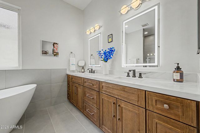 9024 N 28TH Street, Phoenix, AZ 85028