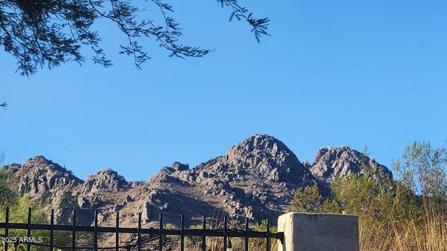 9024 N 28TH Street, Phoenix, AZ 85028