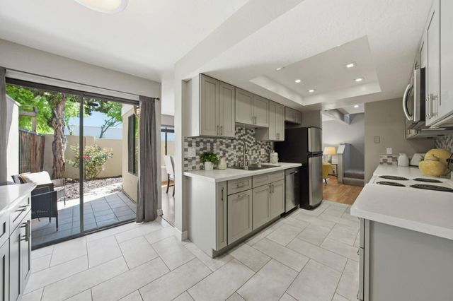 539 Blue Jay Drive, Hayward, CA 94544