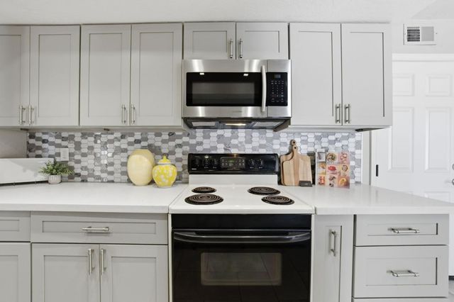 539 Blue Jay Drive, Hayward, CA 94544