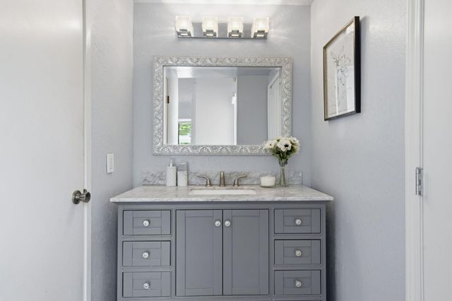 539 Blue Jay Drive, Hayward, CA 94544