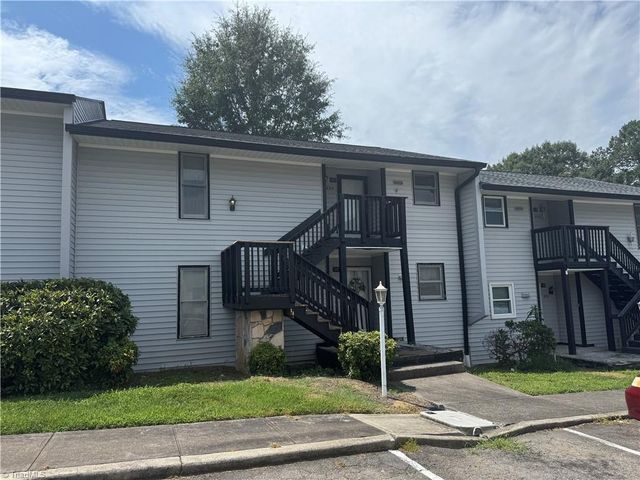 894 Ridge Court, Winston-salem, NC 27107