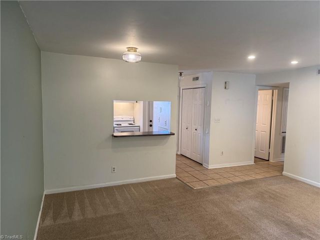 894 Ridge Court, Winston-salem, NC 27107