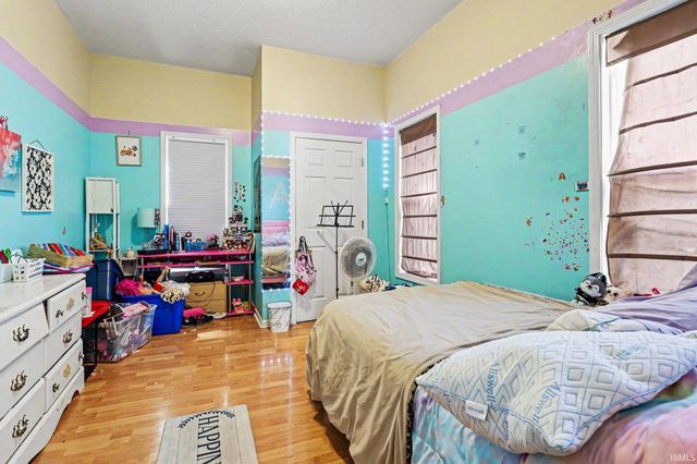 213 E Lawrence Street, Mishawaka, IN 46545