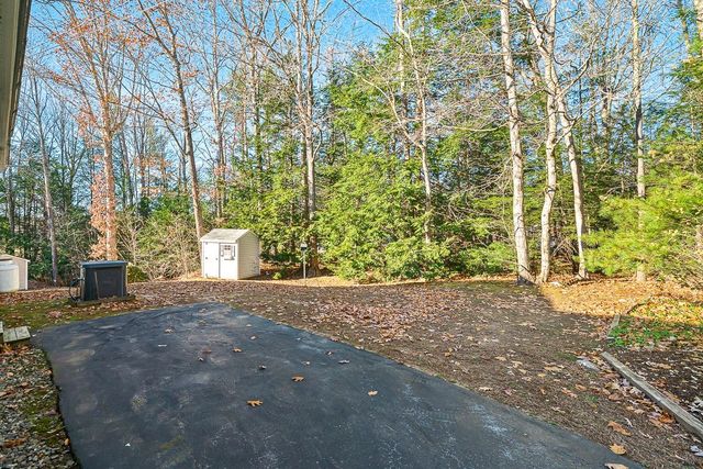 37 Walker Lane, Fremont, NH 03044