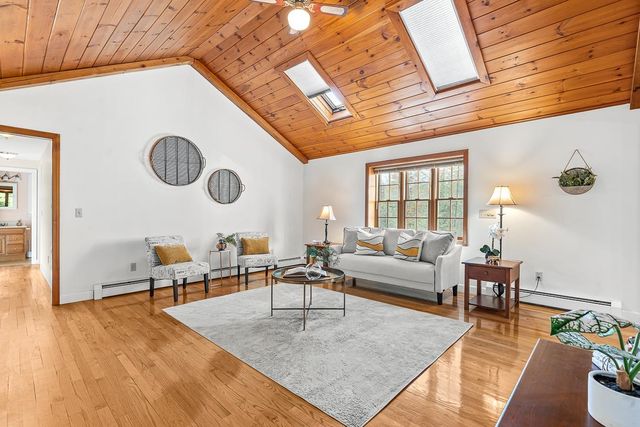 37 Walker Lane, Fremont, NH 03044