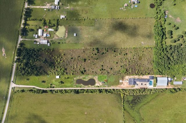 420 County Road 3011, Dayton, TX 77535