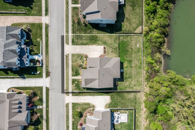 1136 Princeton Hills Dr, Nolensville, TN 37135