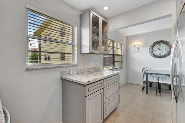 150 Dorset D 150, Boca Raton, FL 33434