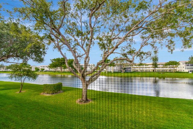 150 Dorset D 150, Boca Raton, FL 33434