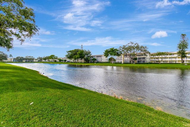 150 Dorset D 150, Boca Raton, FL 33434