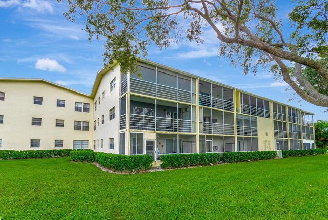 150 Dorset D 150, Boca Raton, FL 33434