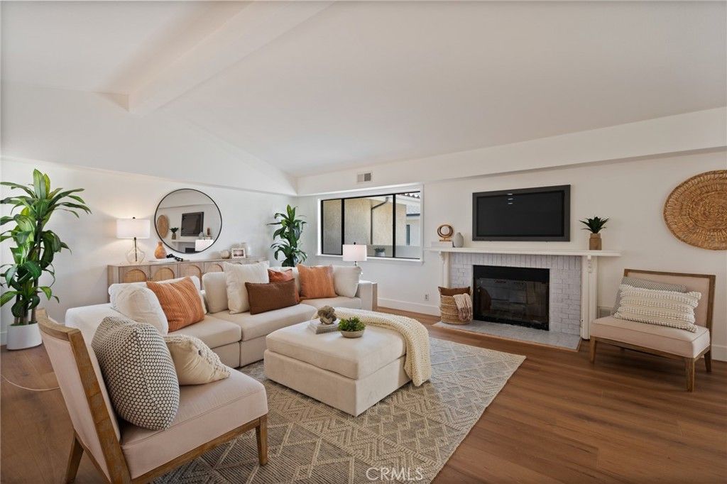 1833 11th Street B, Manhattan Beach, CA 90266 — photo 2
