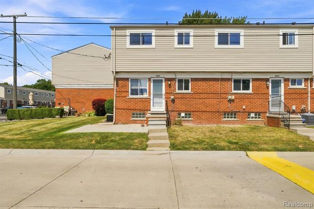 19343 S Highlite Drive, Clinton Township, MI 48035