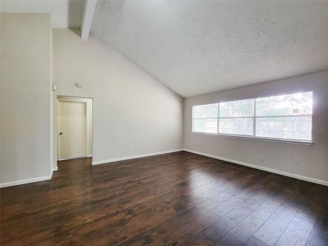 9415 Beckford Drive, Houston, TX 77099