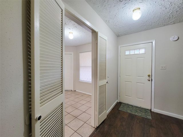 9415 Beckford Drive, Houston, TX 77099