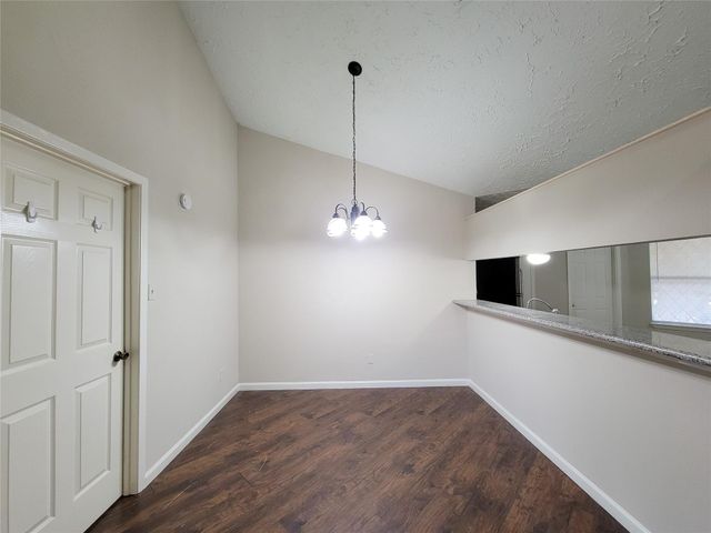 9415 Beckford Drive, Houston, TX 77099