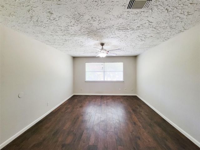 9415 Beckford Drive, Houston, TX 77099