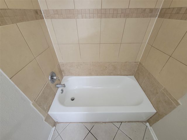 9415 Beckford Drive, Houston, TX 77099