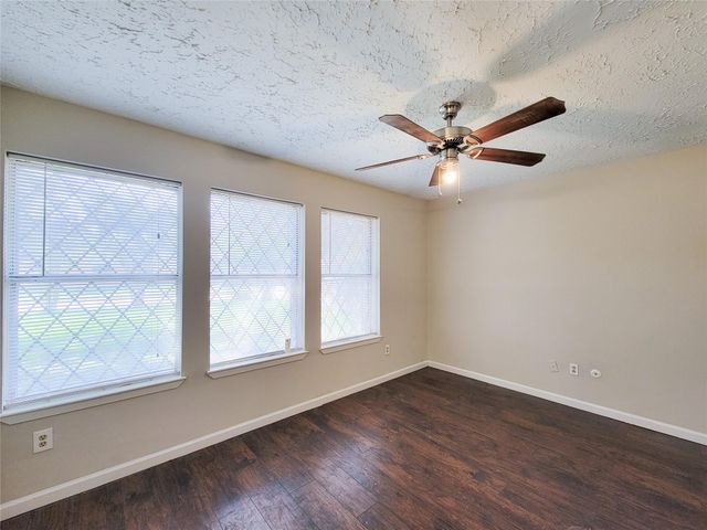 9415 Beckford Drive, Houston, TX 77099