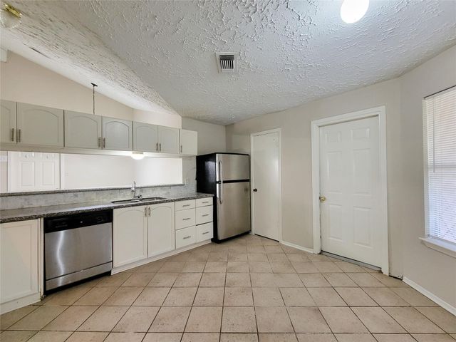 9415 Beckford Drive, Houston, TX 77099