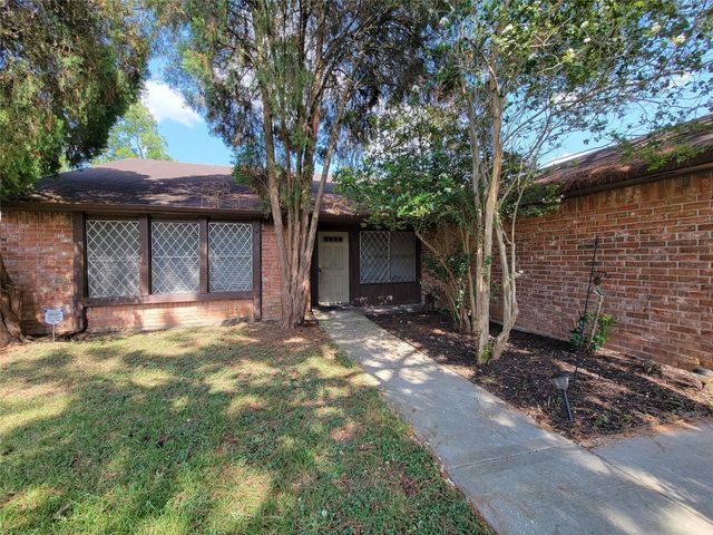 9415 Beckford Drive, Houston, TX 77099