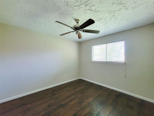 9415 Beckford Drive, Houston, TX 77099
