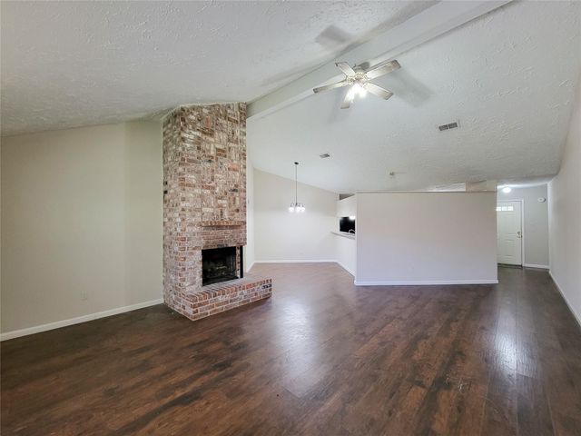 9415 Beckford Drive, Houston, TX 77099