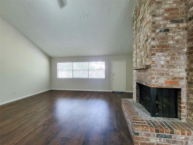 9415 Beckford Drive, Houston, TX 77099
