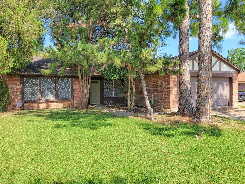 9415 Beckford Drive, Houston, TX 77099