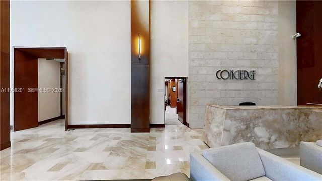 31 SE 5th St 2408, Miami, FL 33131